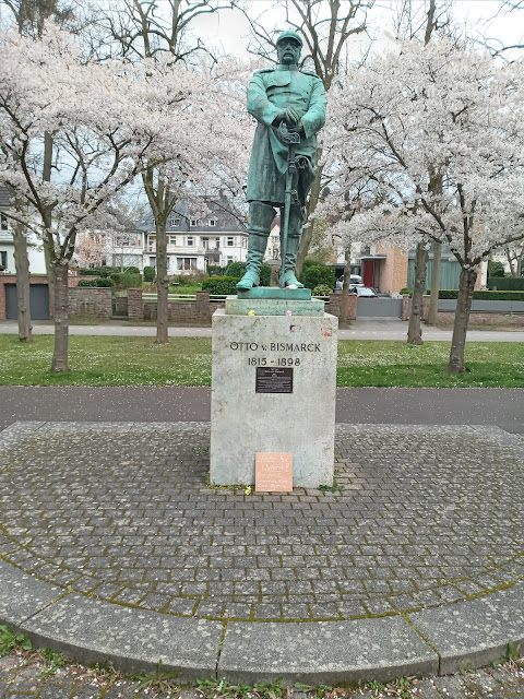Ostergre Aus Bad Kreuznach Vom Bismarckdenkmal / Frhlingsfest Auf